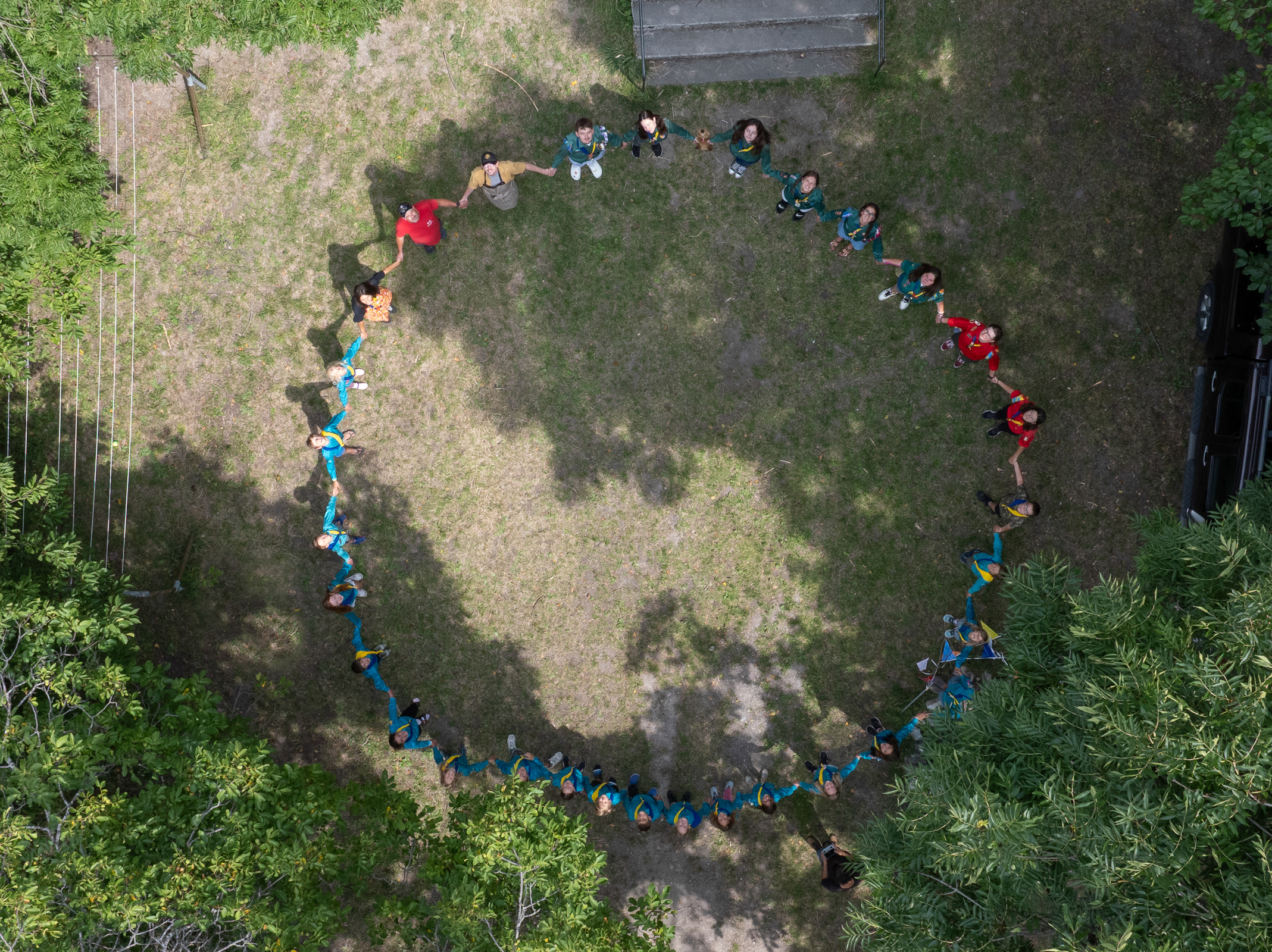 Cercle de louveteaux vu du ciel